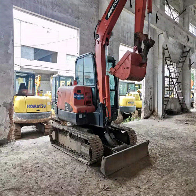 Gotowy do pracy i doświadczony używany Korea importowana 6 ton Doosan DX 55 w dobrym stanie