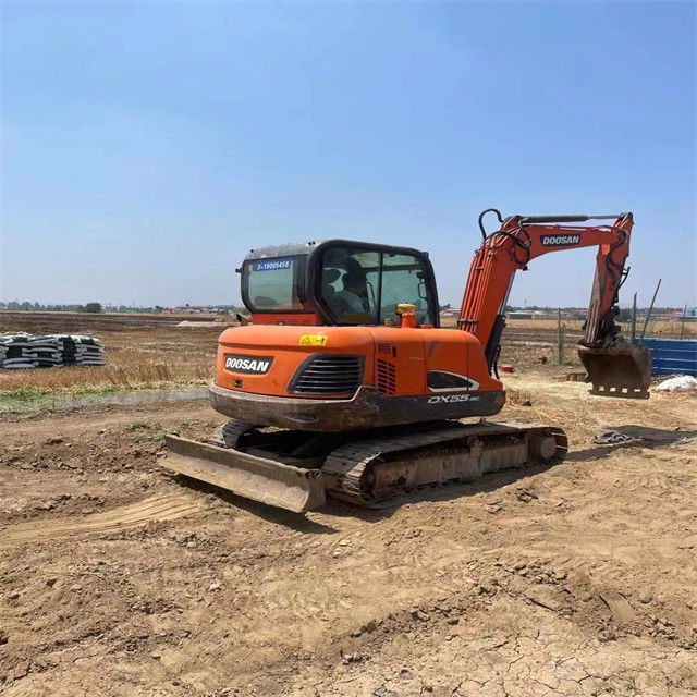 5.5 Tony gotowy używany grabarz do pracy i doświadczony używany Korea importowany Doosan DX 55