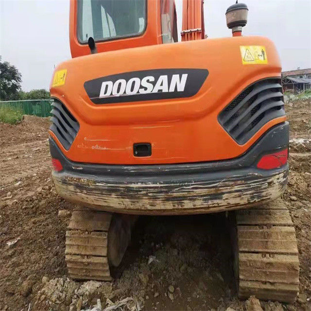 8 ton gotowy używany grabarz do pracy i doświadczony używany Korea importowany Doosan DX 75