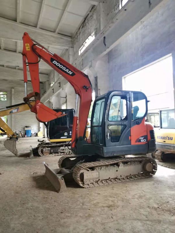 6 ton gotowe do pracy i doświadczone używane Korea importowane DOOSAN DX60 w dobrym stanie