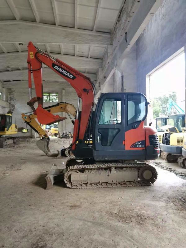 6 ton gotowe do pracy i doświadczone używane Korea importowane DOOSAN DX60 w dobrym stanie