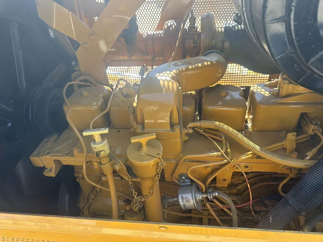 Cat Caterpillar D5k Lgp Cat D5k Dozer Frontowy ostrze szerokość 4,262m Dozer używany