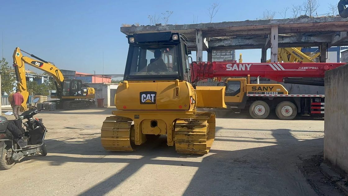 Cat Caterpillar D5k Lgp Cat D5k Dozer Frontowy ostrze szerokość 4,262m Dozer używany