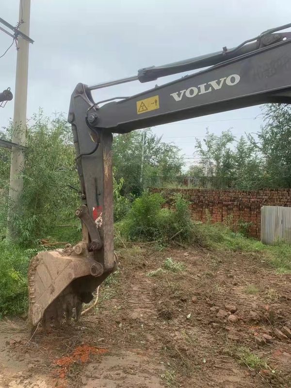 Szwecja przywieźła wysokiej jakości Volvo EC80D, używaną prawie nową maszynę wykopawczą