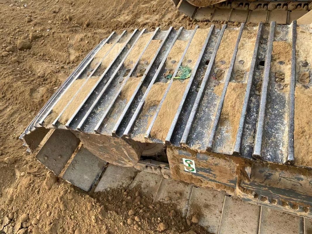Szwecja przywieźła wysokiej jakości Volvo EC140BL, używaną prawie nową, gotową do użytku koparkę.