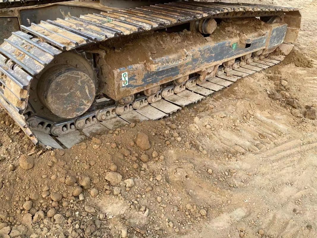 Szwecja przywieźła wysokiej jakości Volvo EC140BL, używaną prawie nową, gotową do użytku koparkę.
