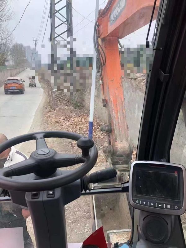 15 ton Korea przywieźła 90% nowej koparki rowerowej Doosan DX 140W używanej o wysokiej jakości i najlepszej wydajności na sprzedaż