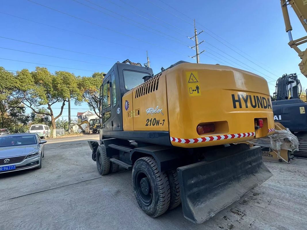 21.2 ton Hyundai 210W-7 używany kołowy grabarz Wiadro pojemność 1,34m3