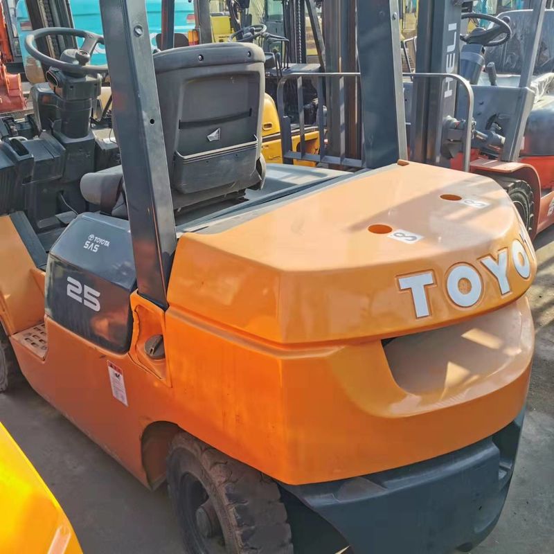 Japonia Używany kompaktowy wózek widłowy elektryczny TOYOTA 2,5 tony