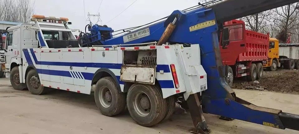 4x2/6x2/6x4/8x4/8x6/4x4/6x6 Typ napędowy Wrecker z dużą mocą