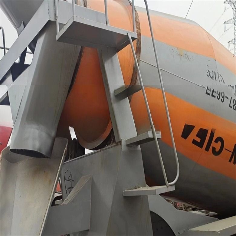 Prace budowlane 6*4 Howo Cement Truck Mixer z mocą mieszania 371 KM 375 KM