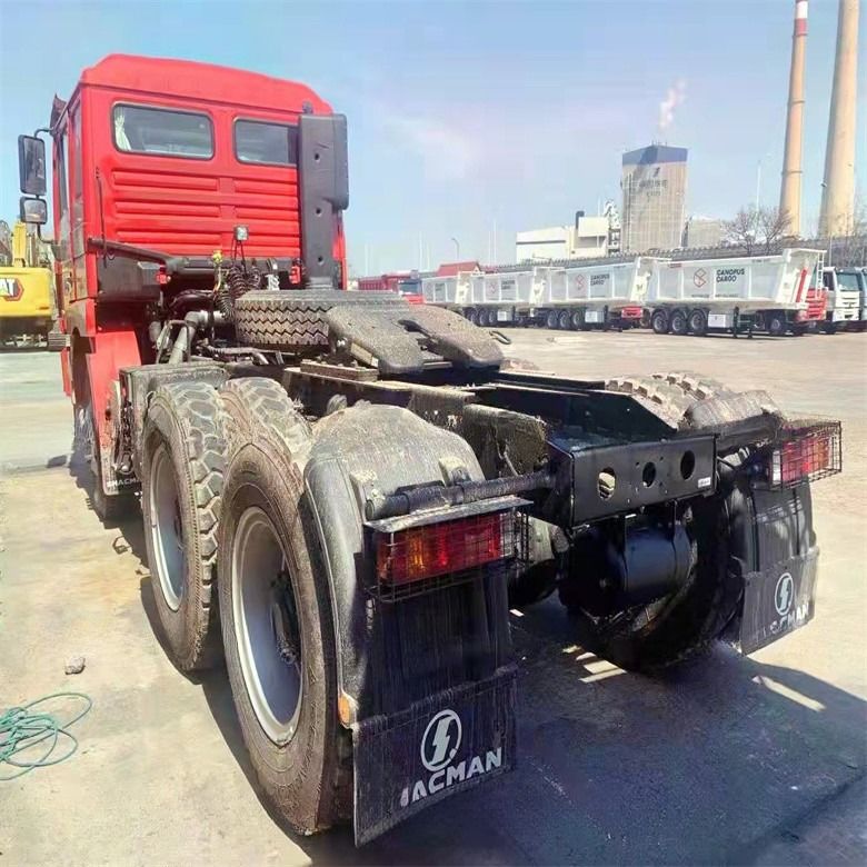 6x4 8x4 ciągnik ciężarówka do transportu górniczego 10 opon 12 opon Shacman X3000