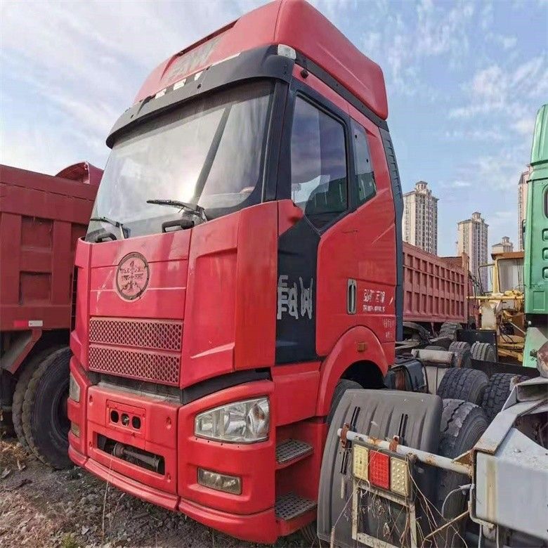 10 Numer przemiany do przodu używany traktor Faw ciężarówka 6*4 z systemem multimedialnym