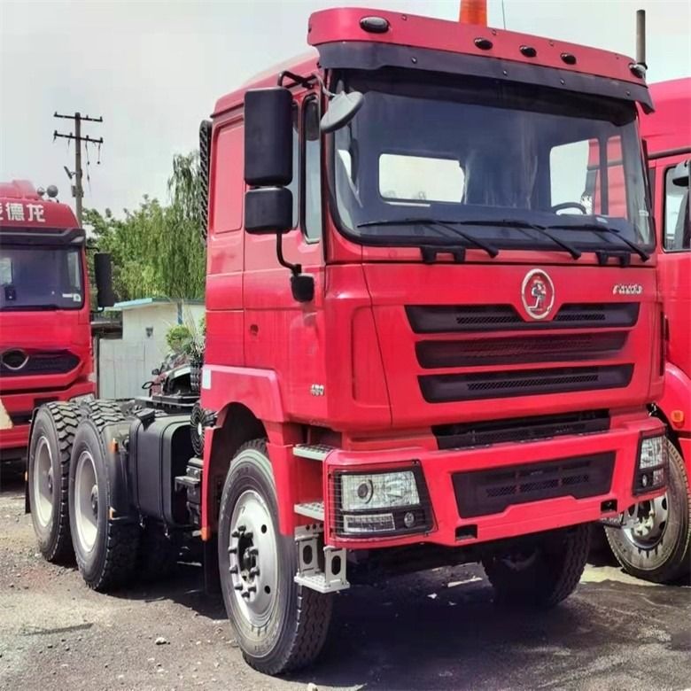 Shacman / FAW / Shacman / Beiben / Sinotruck Howo Używane głowice ciągnikowe LHD i RHD pojedynczy rząd 6x4