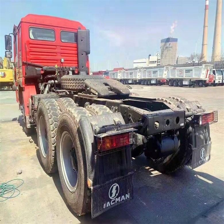 Shacman / FAW / Shacman / Beiben / Sinotruck Howo Używane głowice ciągnikowe LHD i RHD pojedynczy rząd 6x4