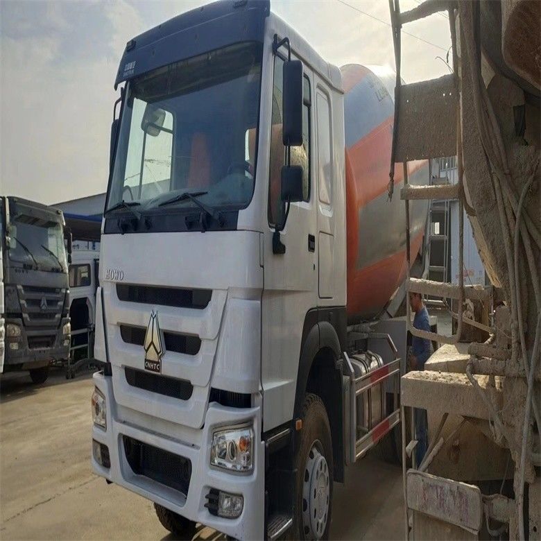 7M3/h Produktywność używany HOWO Ciężarówka do betonowania 6*4 371KM 375KM w dobrym stanie