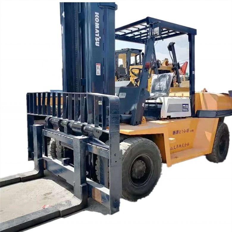 Wyrób w użyciu w Japonii Komatsu FD70 z silnikiem wysokoprężnym o pojemności 7000 kg