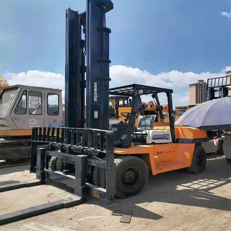 Wyrób w użyciu w Japonii Komatsu FD70 z silnikiem wysokoprężnym o pojemności 7000 kg