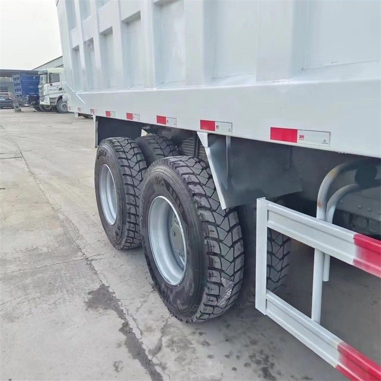 System multimedialny wyposażony w 6x4 Howo Dump Truck Sinotruck 371 LHD z i lewym kierownictwem