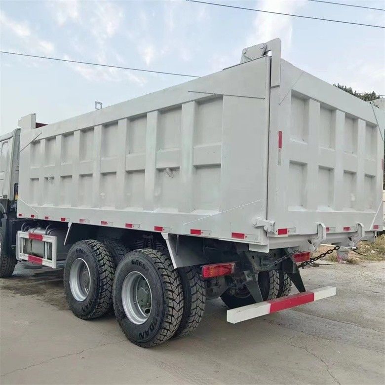 System multimedialny wyposażony w 6x4 Howo Dump Truck Sinotruck 371 LHD z i lewym kierownictwem