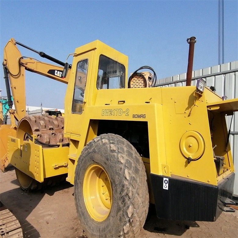 Silnik wysokoprężny BOMAG BW217D-2 Wykorzystany pojedynczy bęben Owiec Stopa hydrauliczna Roller drogowy