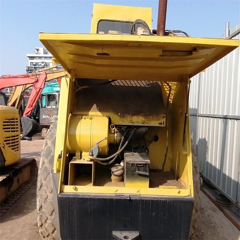 Silnik wysokoprężny BOMAG BW217D-2 Wykorzystany pojedynczy bęben Owiec Stopa hydrauliczna Roller drogowy