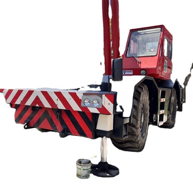 139.8kw moc brutto Tadano TR-500EX Kran używany o pojemności 50 ton i pojemności paliwa 250L