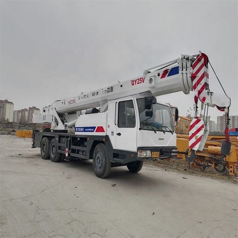 Zoomline QY25V 25 ton żuraw drogowy w doskonałym stanie z 1900-2000 godzin pracy