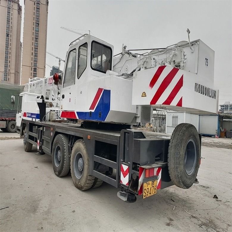 Zoomline QY25V 25 ton żuraw drogowy w doskonałym stanie z 1900-2000 godzin pracy