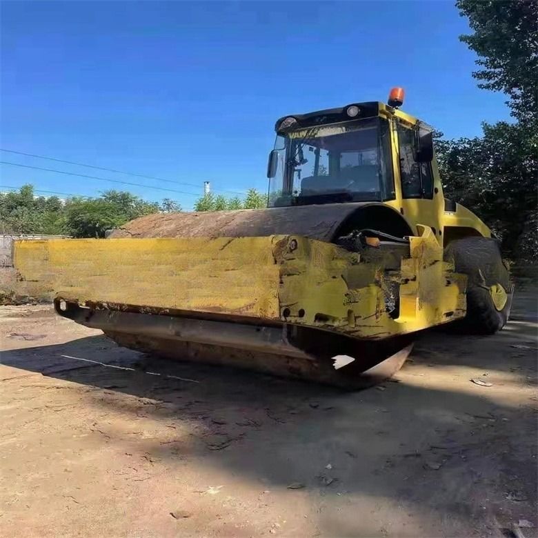 Wielka popularność BW 226DH-4 Compactor Bomag z 2000-2100 godzinami pracy
