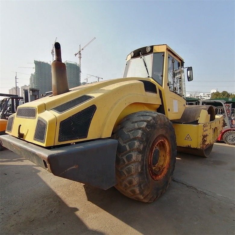 Wielka popularność BW 226DH-4 Compactor Bomag z 2000-2100 godzinami pracy