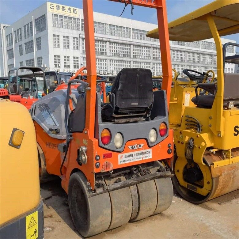 2.5 ton używany kompaktor rolkowy Hamm HD35VT w oryginalnym kolorze z siłą napędową 28KN