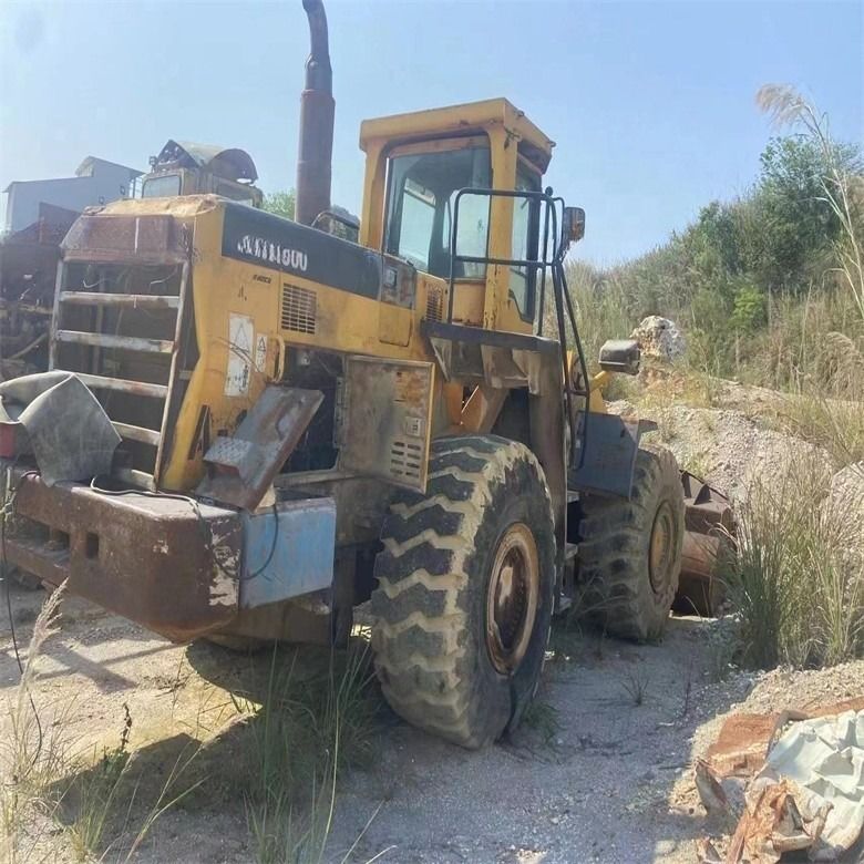 Ładowarka przednia 235KW używana Komatsu WA500-6 Ładowarka kołowa z Japonii 4,5 kubika używana
