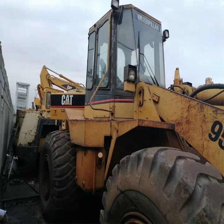 Caterpillar 950F 17-tonowy ładowarka kołowa o pojemności 6,6 l i 3200-3300 godzin pracy