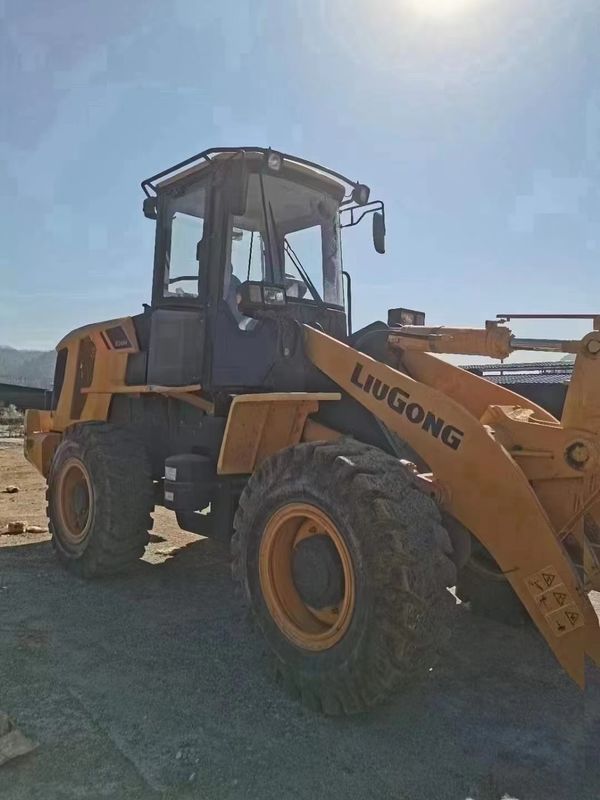Liugong CLG835H używany mini 3 tonowy ciągnik z przednim ładowarką z 4001-6000 godzinami pracy