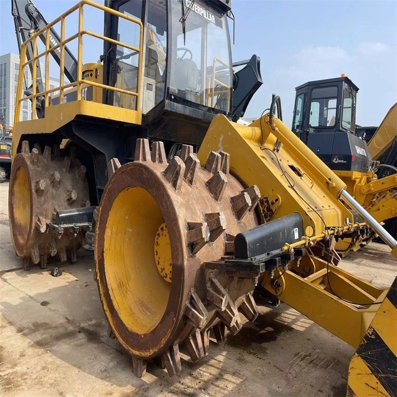 Japoński CAT 826G kompaktowy CAT oryginalny z silnikiem 3406 DITA w krótkich godzinach pracy