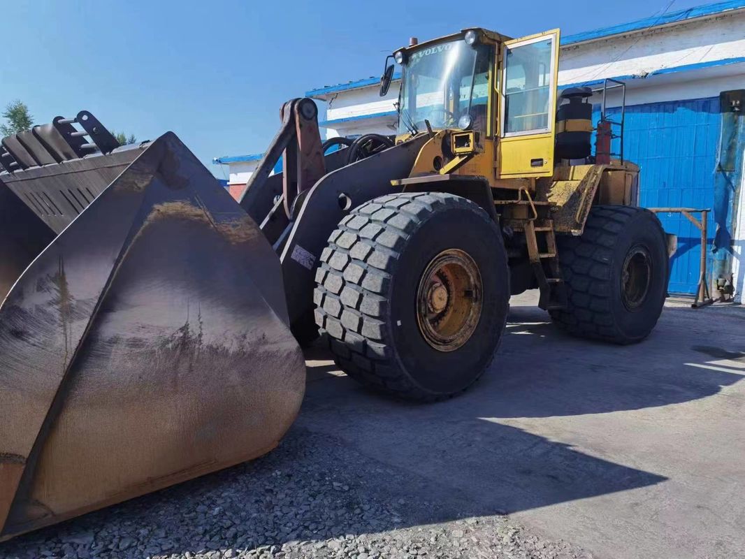 Typ napędu 4WD używany ładowarka VOLVO L220E Oryginalny projekt Koło skid-steer ładowarka Typ ruchomy