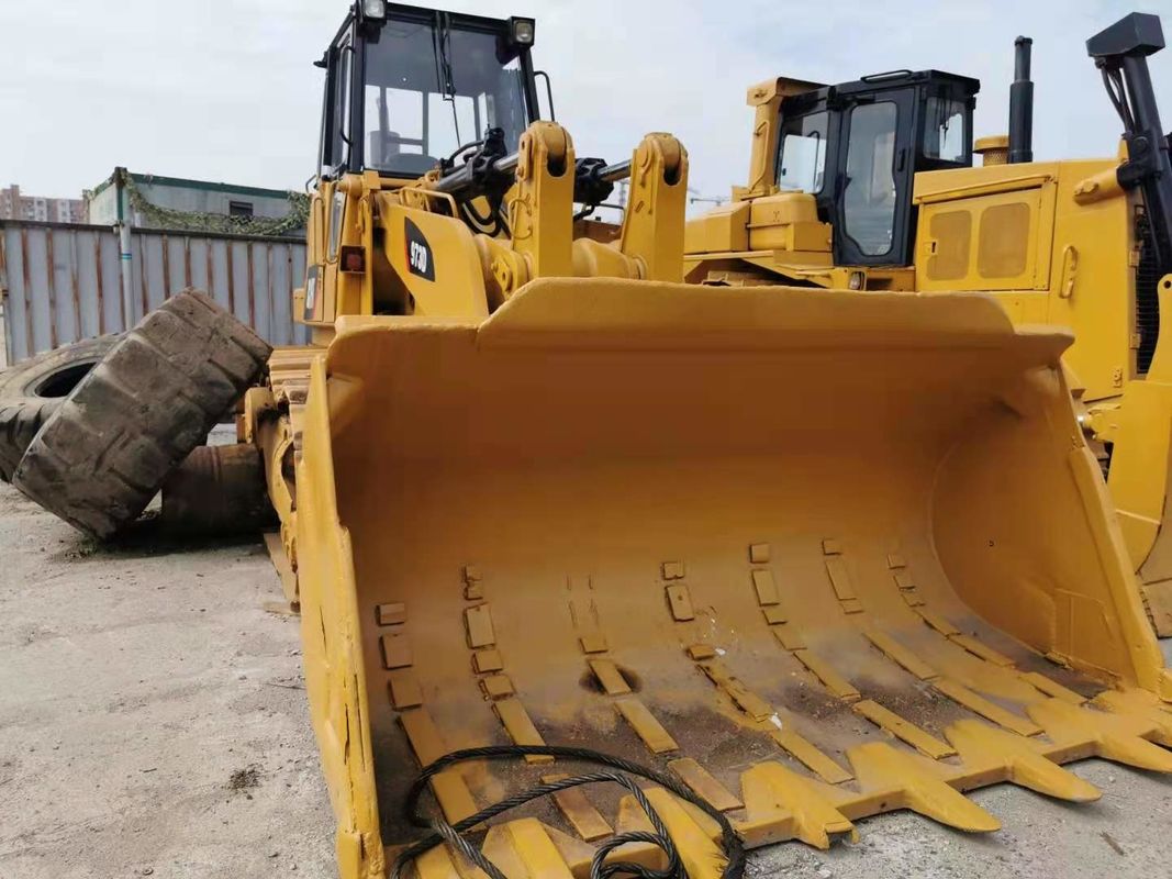 Japońskie używane ładowarki kołowe do płynnych i poruszających się operacji typu CAT 973