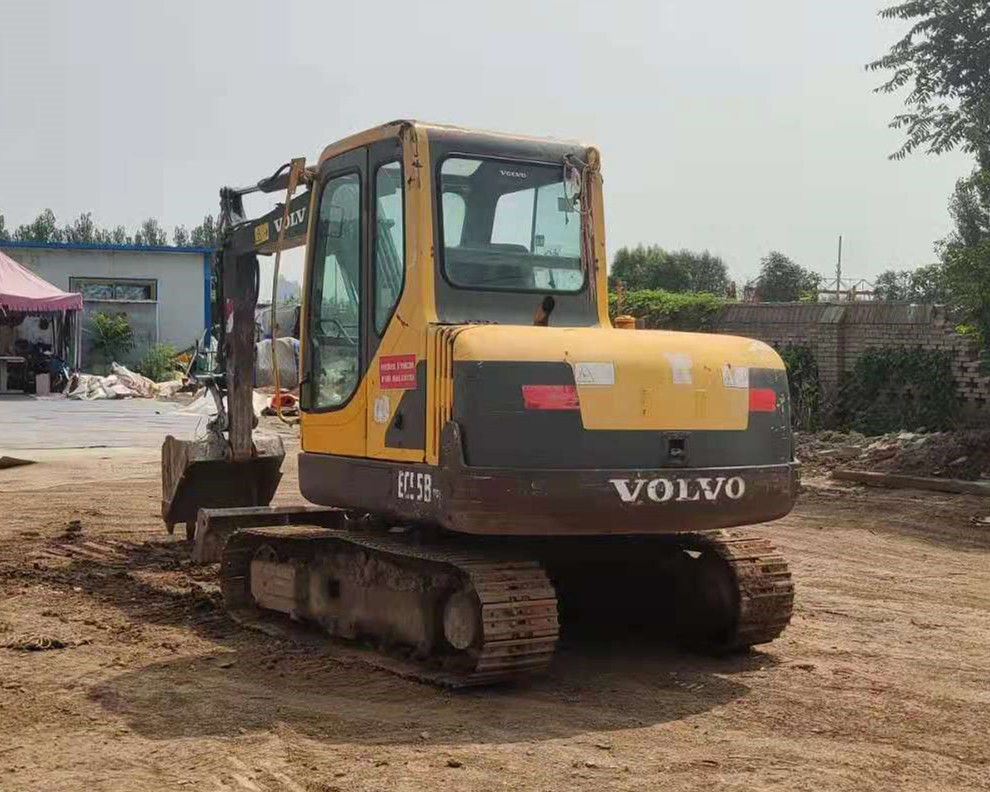 Szwecja przywieźła wysokiej jakości Volvo EC55B PRO, używaną prawie nową maszynę wykopawczą.