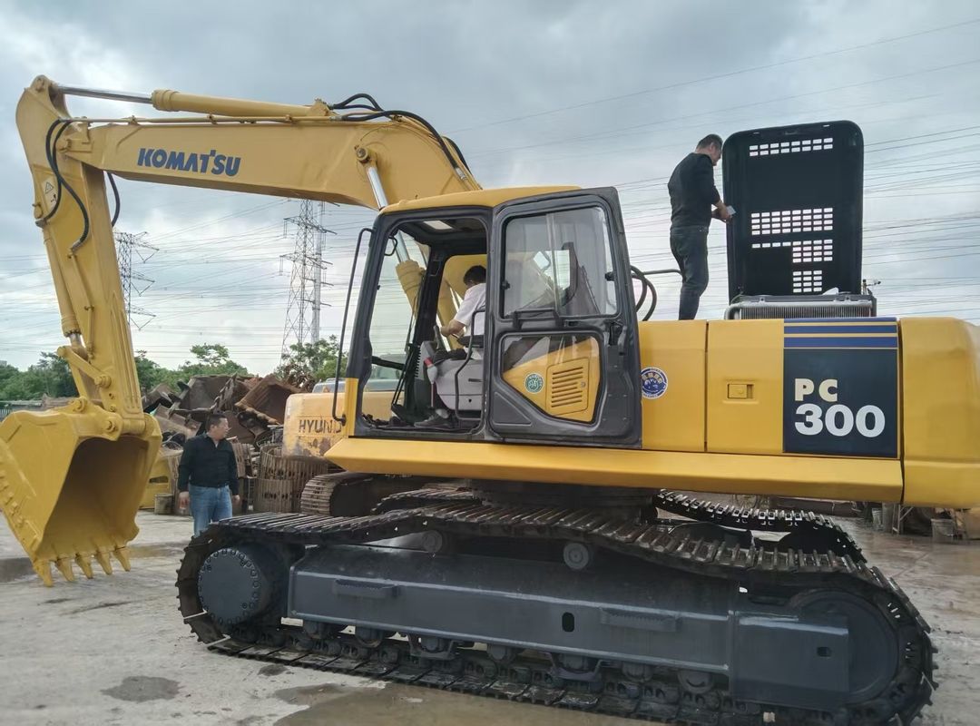 Stosowany Koparnik Komatsu PC300-7 z silnikiem o mocy 180 kW Hydraulic Crawler Digger