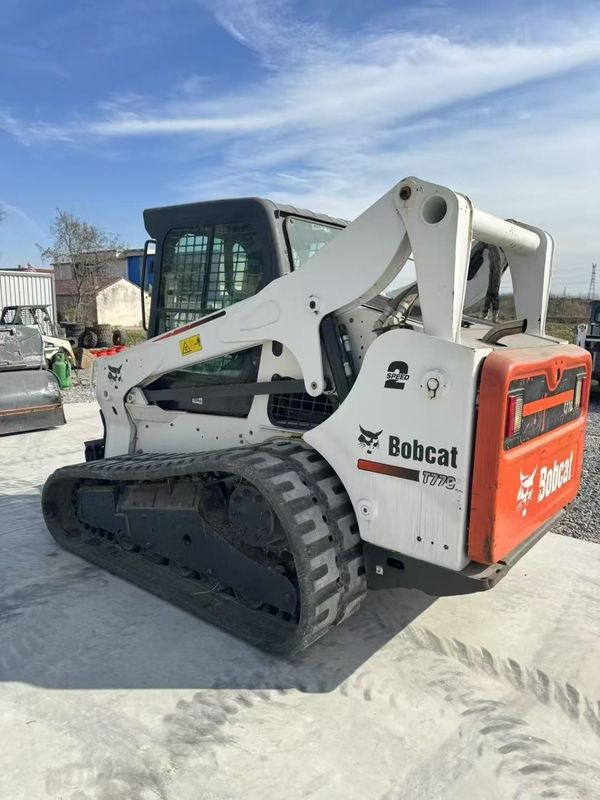 Stosowany Bobcat T770 Skid Steer Loader Na sprzedaż