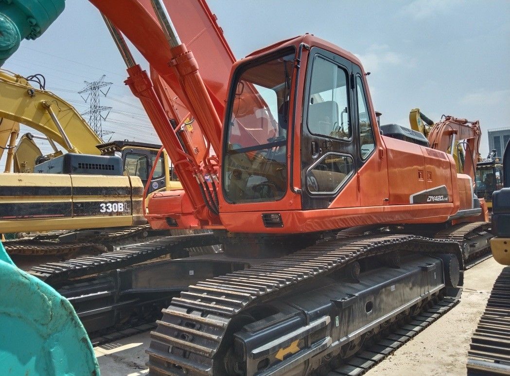 Używany koparka gąsienicowa Doosan DX420LC-9C na sprzedaż – wysokiej jakości koparka używana