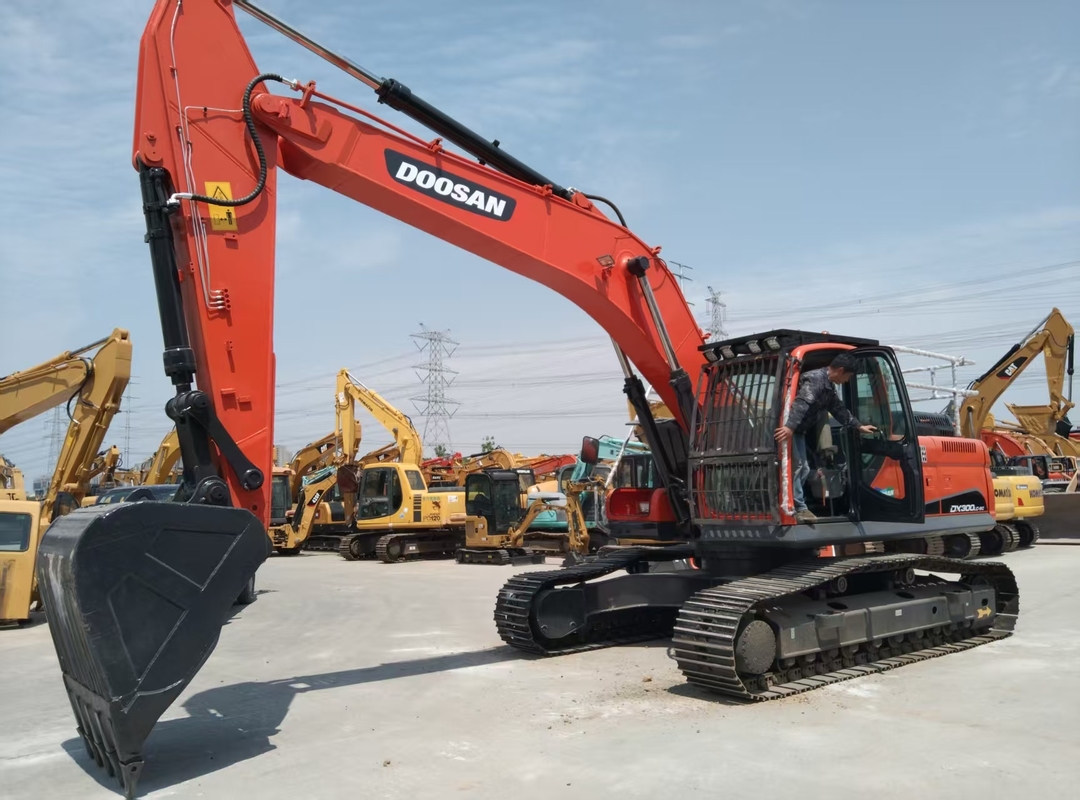 Sprzedawana używana koparka Doosan DX300LC-9C. 30 ton używanej koparki z Chin